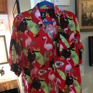 Men’s Chiefs Hawaiian shirt XL